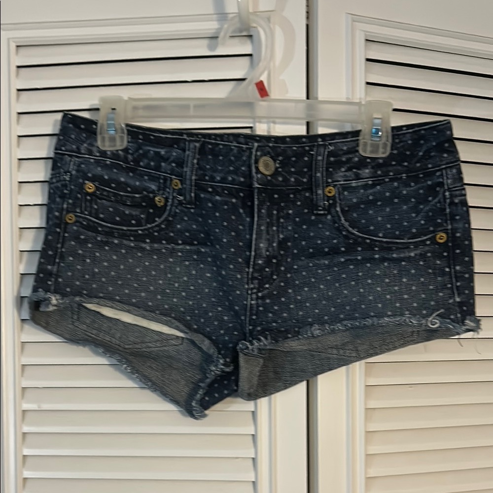 6️⃣for 💲3️⃣0️⃣‼️ AEO Denim Polka Dot Women's Shorts